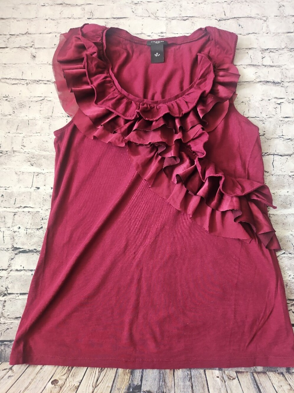 Ann Taylor Ruffle Sleeveless Berry Top M